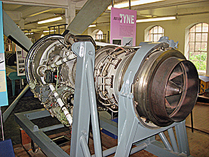 Tyne engine