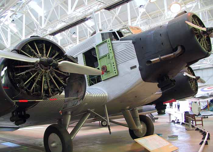 CASA 352L (T2B-272)