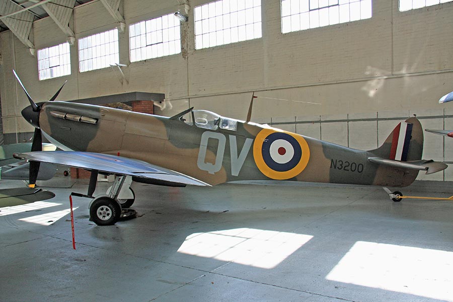 Supermarine Spitfire Mk Ia (N3200)