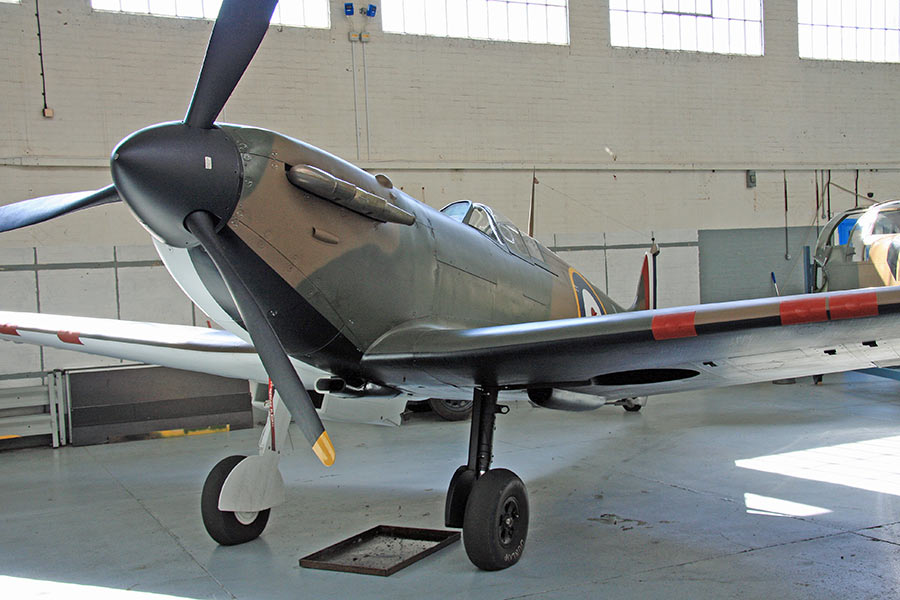 Supermarine Spitfire Mk Ia (N3200)